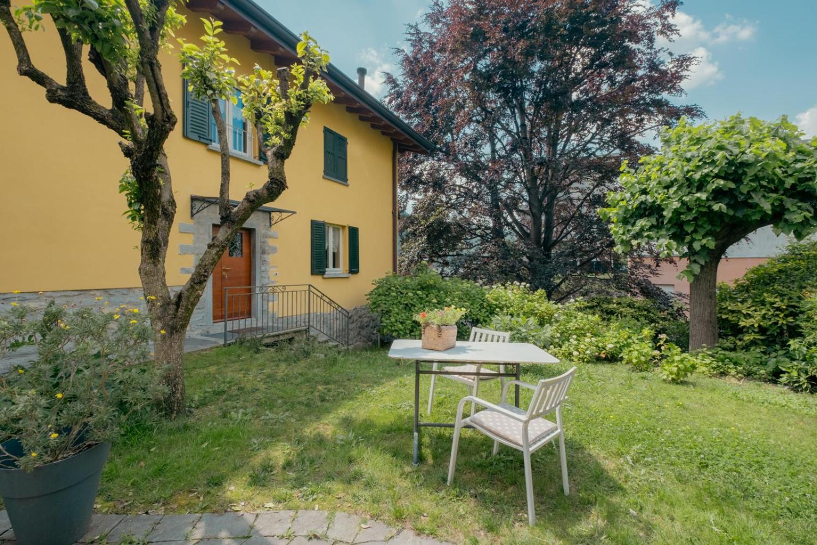 A Casa Di Maria Bed and Breakfast Como Exteriör bild